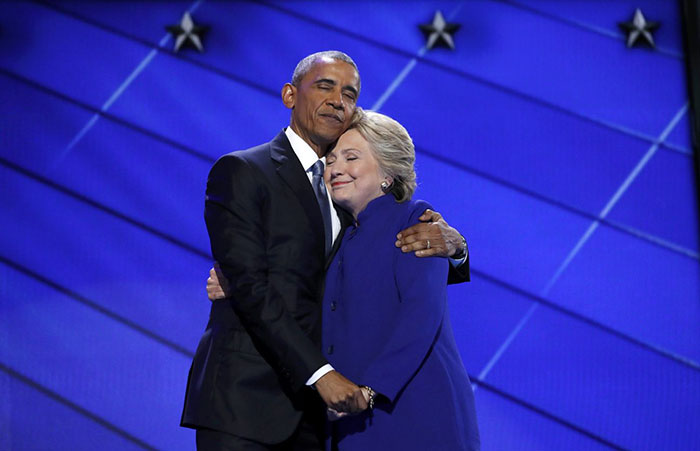 abrazo-obama-clinton-photoshop (1)