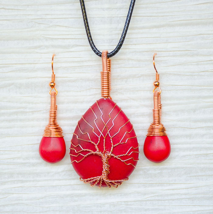 colgantes-arbol-vida-alambre-reciclado-etsy-celina-ortiz (2)