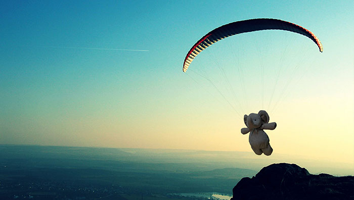 juguete-perdido-viajes-mundo-photoshop (5)