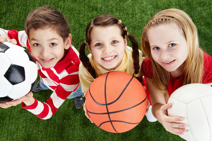Beneficios De Que Los Niños Jueguen Al Aire Libre