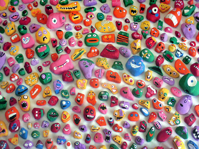 Mis hijos y yo nos pasamos un año pintando más de 1000 piedras y escondiéndolas para que la gente las encontrara