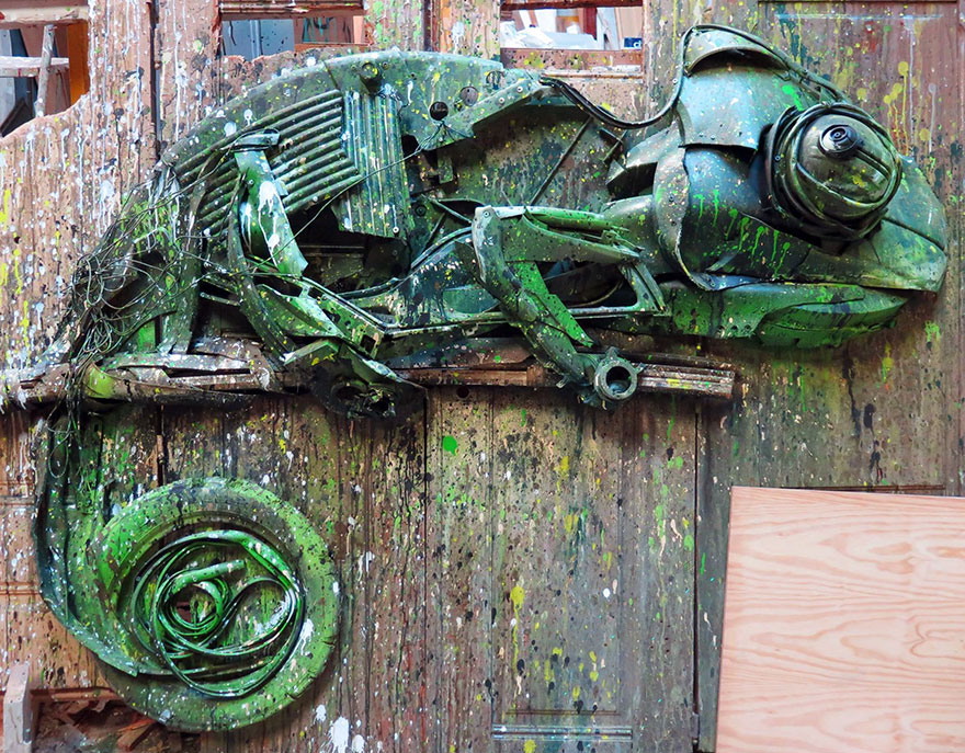 esculturas-animales-chatarra-reciclada-artur-bordalo-2 (9)