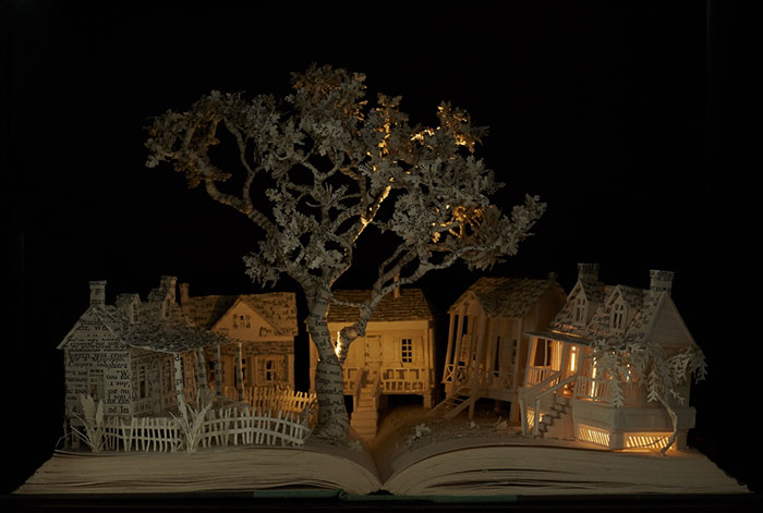 esculturas-iluminadas-libros-viejos-moradas-su-blackwell (3)