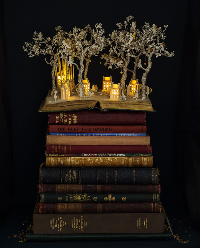 esculturas-iluminadas-libros-viejos-moradas-su-blackwell (4)