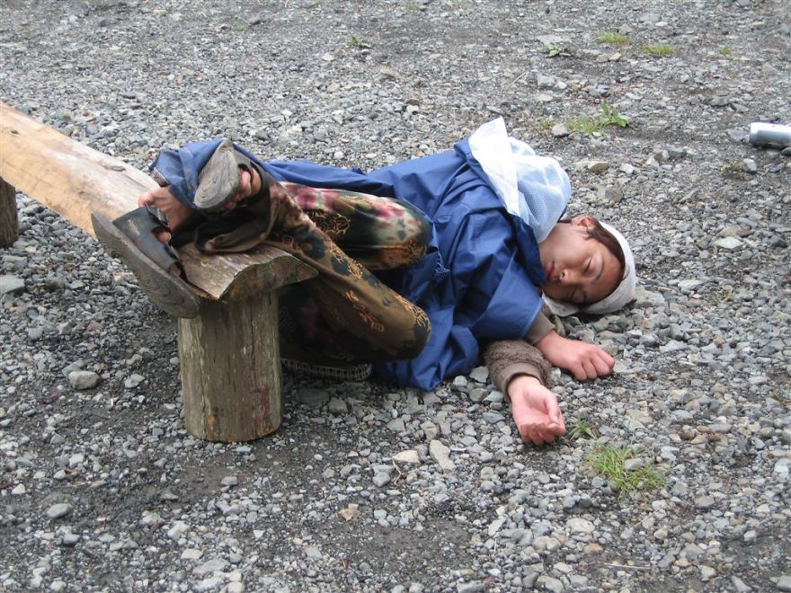 Japoneses Durmiendo, Deporte Secreto De Los Nipones.