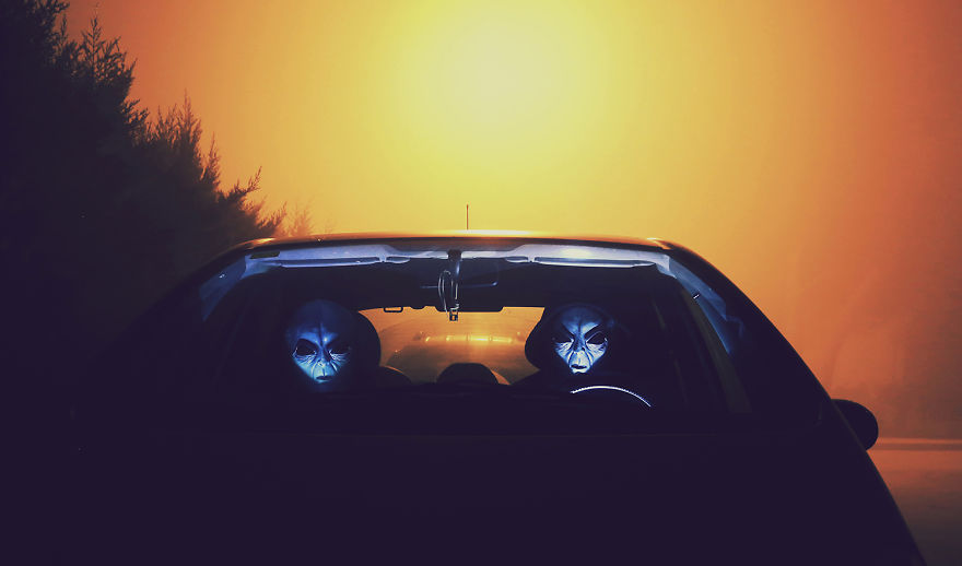 Una Pareja De Aliens Decide Viajar Por Todos Lados Y Este Es El Resultado +10 Fotos