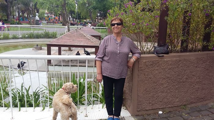 Estoy Con Mi Abu....en El Parque