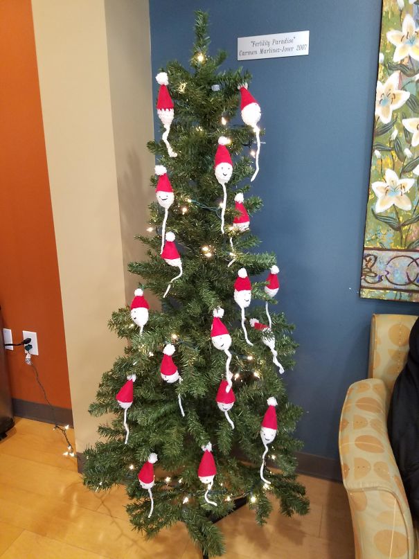 Árbol De Navidad En La Clínica De Fertilidad