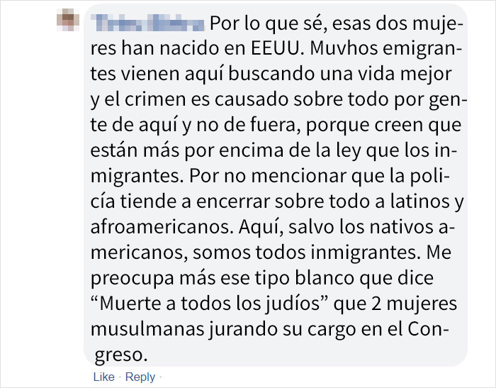 Esta adolescente harta de la ignorancia de su abuela al escribir en Facebook, la hace callar en público