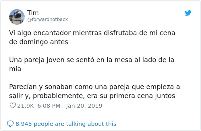 Un chico presencia cómo un hombre joven tiene problemas para pagar en una cita en un restaurante de lujo y cómo el camarero le ‘salva’