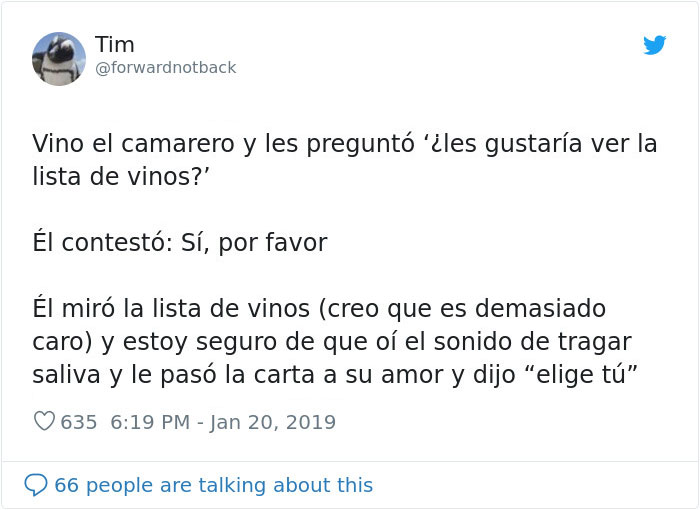 Un chico presencia cómo un hombre joven tiene problemas para pagar en una cita en un restaurante de lujo y cómo el camarero le ‘salva’