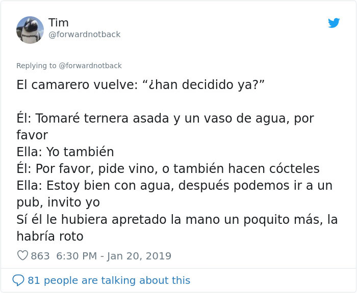 Un chico presencia cómo un hombre joven tiene problemas para pagar en una cita en un restaurante de lujo y cómo el camarero le ‘salva’