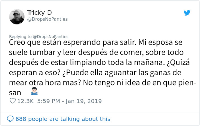 Este hombre descubre que su hijastro pasó la noche con una chica en casa, y está deseando ver cómo salen de ahí por la mañana