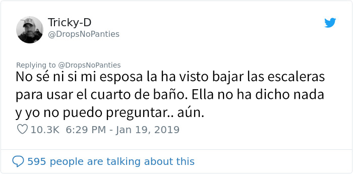 Este hombre descubre que su hijastro pasó la noche con una chica en casa, y está deseando ver cómo salen de ahí por la mañana