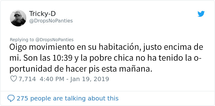 Este hombre descubre que su hijastro pasó la noche con una chica en casa, y está deseando ver cómo salen de ahí por la mañana
