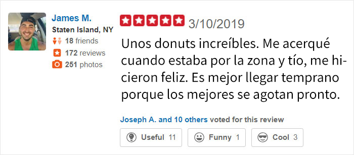 Este hijo compartió una foto de su padre triste porque nadie iba a su nueva tienda de donuts, pero se volvió viral y la gente acudió en masa
