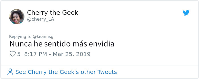 El avión en el que iba Keanu Reeves tuvo que hacer un aterrizaje de emergencia, y compartió el autocar con el resto de los pasajeros