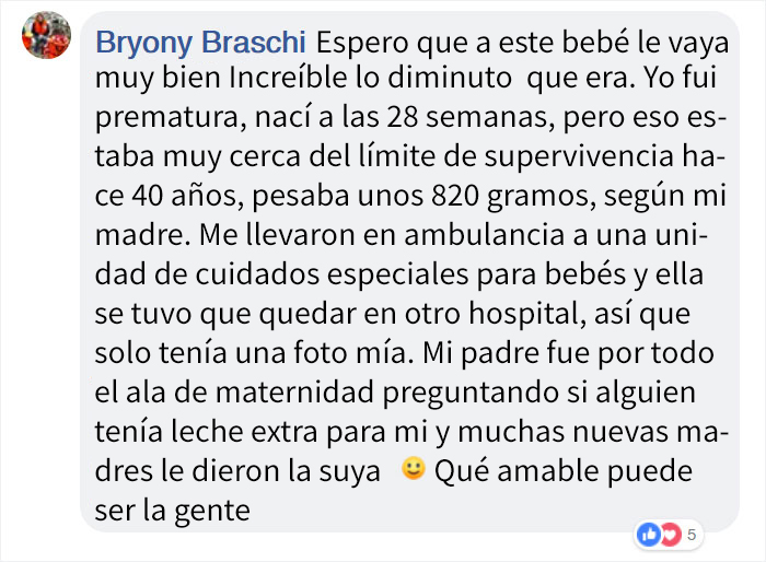 Tras pasar meses en el hospital, el bebé prematuro superviviente más pequeño del mundo al fin ha recibido el alta