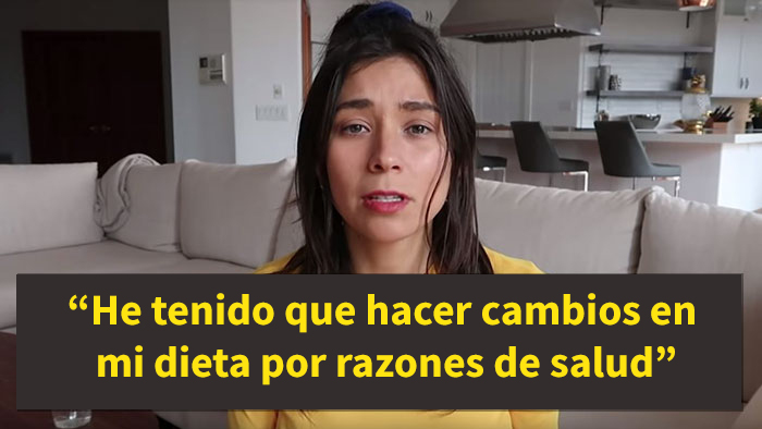 Pillan a esta influencer vegana comiendo pescado e intenta excusarse, pero sus 1,3 millones de seguidores no se lo creen