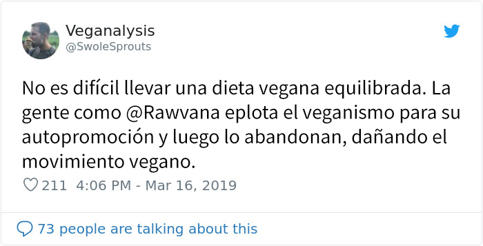 Pillan a esta influencer vegana comiendo pescado e intenta excusarse, pero sus 1,3 millones de seguidores no se lo creen
