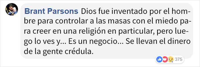 Esta persona recopila fotos de predicadores llevando ropa cara de diseño para mostrar el otro lado de la Iglesia