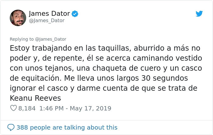 Alguien comparte cómo Keanu Reeves compró un helado solo para darle un autógrafo y la gente se enamora de él aún más
