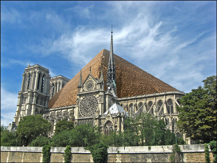 Notre Keops Dame