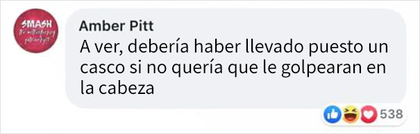 Un predicador con un cartel que decía "Mereces ser violada" fue golpeado con un bate, y los comentarios son geniales