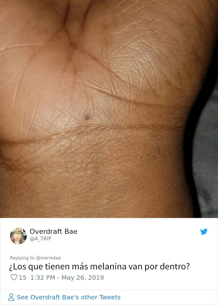 Alguien afirma que todas las mujeres tienen una peca en mitad de la muñeca, y la gente comienza a alucinar