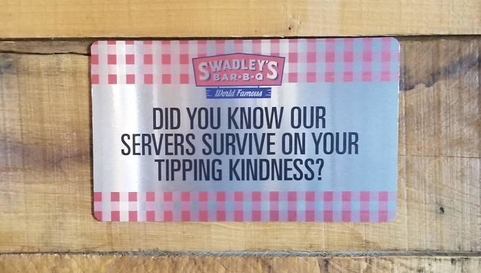 Restaurante En Eeuu: ¿sabía Que Nuestros Camareros Sobreviven Gracias A Su Amabilidad Con Las Propinas?