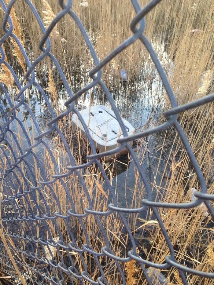 El Jefe Ha Pedido Que Arreglemos El Problema Eléctrico. Va A Ser Que No.