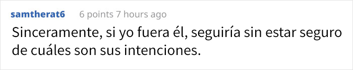 Esta chica liga abiertamente con el "inconsciente" que le gusta, y es divertidísimo ver cómo no pilla las poco sutiles indirectas
