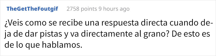 Esta chica liga abiertamente con el "inconsciente" que le gusta, y es divertidísimo ver cómo no pilla las poco sutiles indirectas