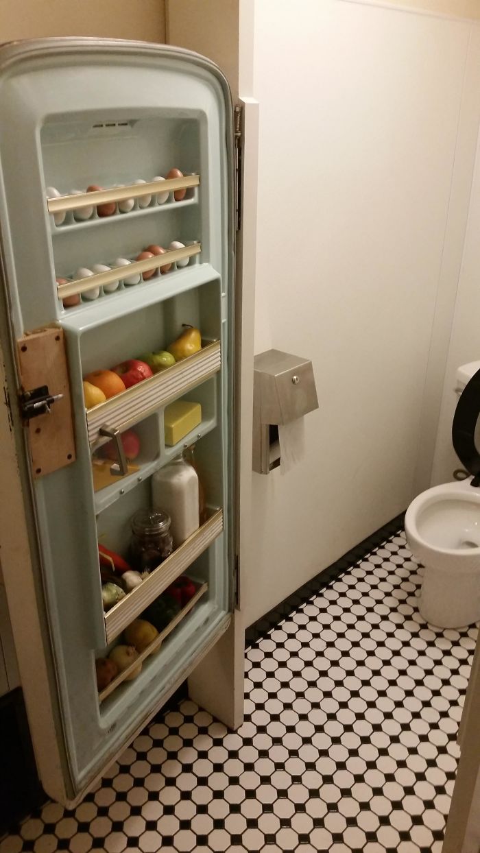 Puerta Del Retrete En Un Restaurante