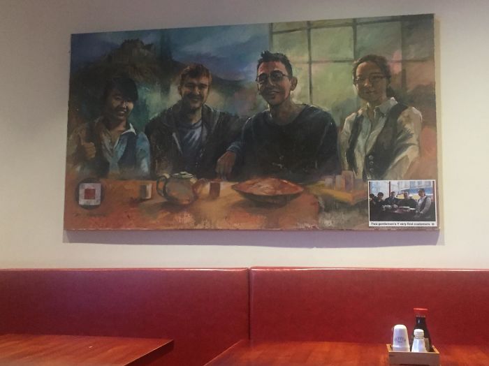 Este Restaurante Tiene Un Cuadro De Sus Primeros Clientes