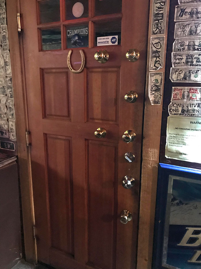 Este Bar Tiene Una Prueba Para Borrachos Cuando La Gente Se Marcha