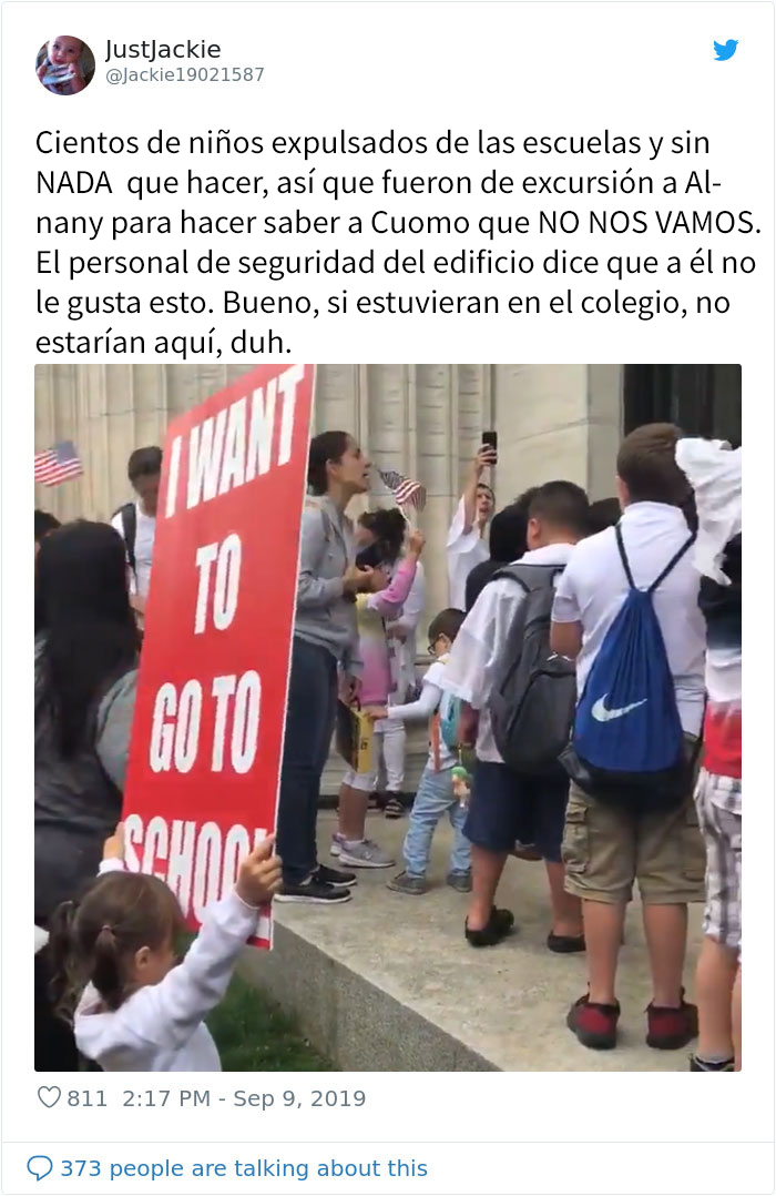 Nueva York prohibe que los niños sin vacunar vayan a clase, y sus padres antivacunas están furiosos