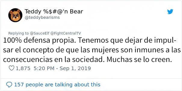 Este chico fue expulsado del instituto por defenderse de una chica que lo golpeaba, y esto ha enfurecido a la gente