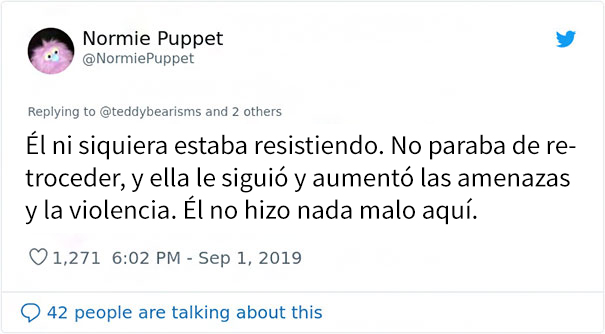 Este chico fue expulsado del instituto por defenderse de una chica que lo golpeaba, y esto ha enfurecido a la gente