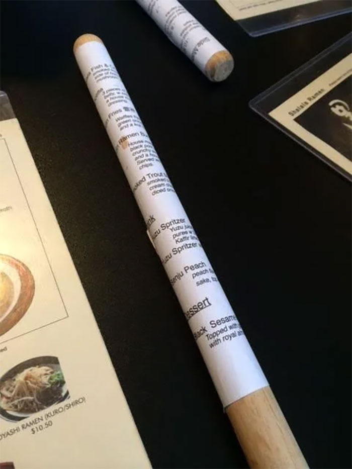 En Este Restaurante El Menu Está Envuelto En Un Palo... Porque Sí