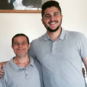 Un Hombre Cuyo Padre Tiene Síndrome De Down Comparte Qué Es Ser Criado Por Él, Dice No Poder Sentirse Más Orgulloso