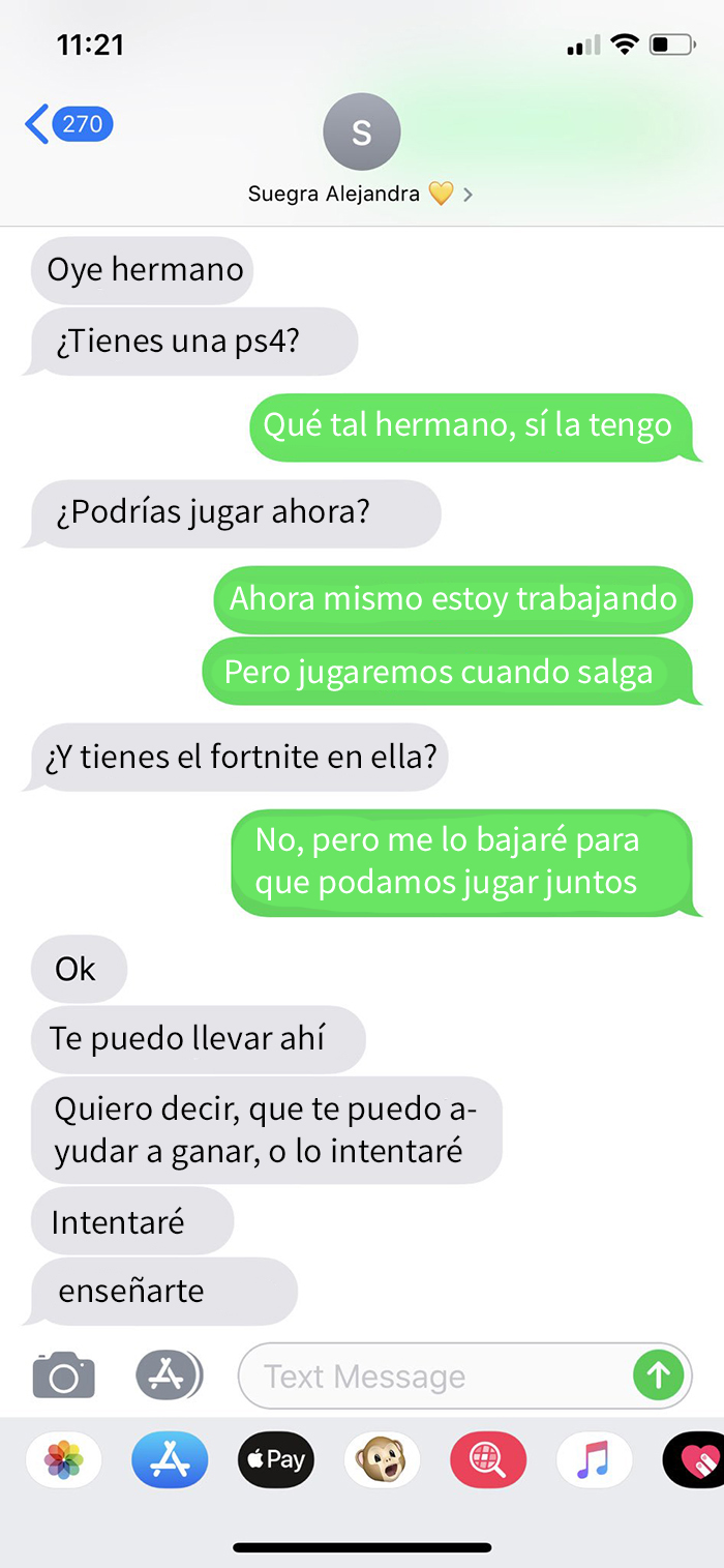 Este hermanito escribe al novio de su hermana desde el móvil de ella y los adorables mensajes se vuelven virales
