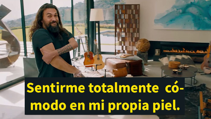 Jason Momoa se quita los músculos y el pelo en un curioso anuncio durante la Superbowl