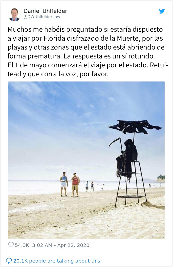 Este hombre viaja disfrazado de la Muerte por las playas de Florida que han sido abiertas de forma prematura