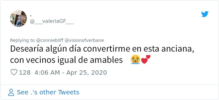 Esta anciana en cuarentena se aburre y vive sola, así que pidió libros a sus vecinos, que amablemente se los dejaron