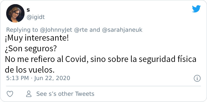 Este nuevo diseño de asientos de avión permite que los pasajeros de clase económica se tumben