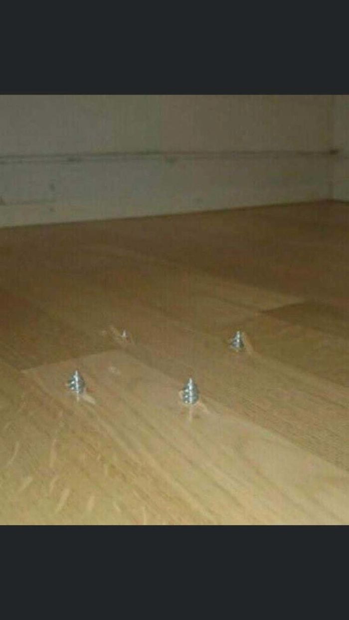Los Vecinos De Abajo Tienen Candelabro Nuevo