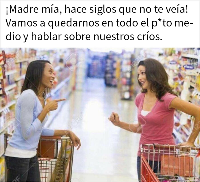En Mitad Del Pasillo