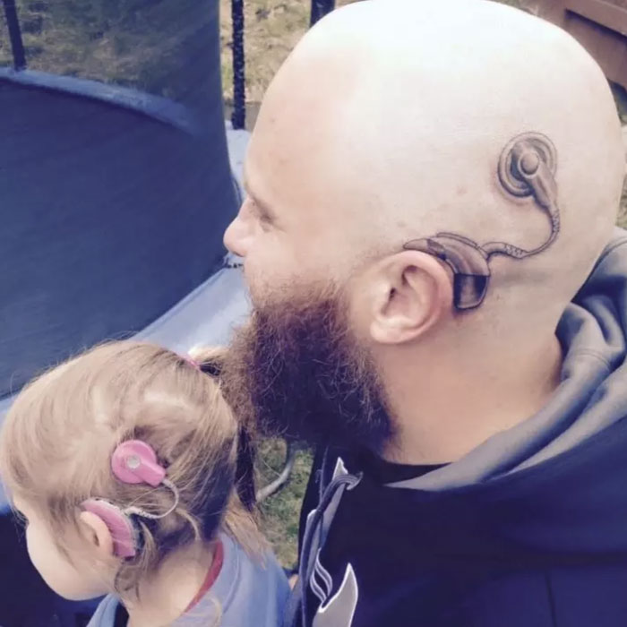Este Padre Se Tatuó Un Audífono Para Que Su Hija No Se Sintiera Diferente