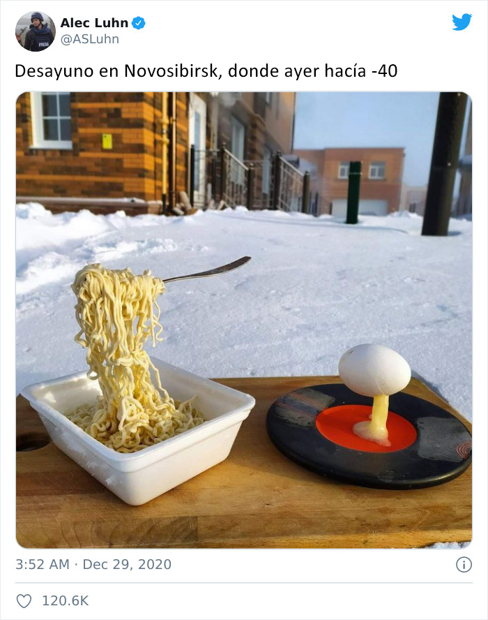 30 Pictures That Show How Unfathomably Cold It Is In Russia Right Now